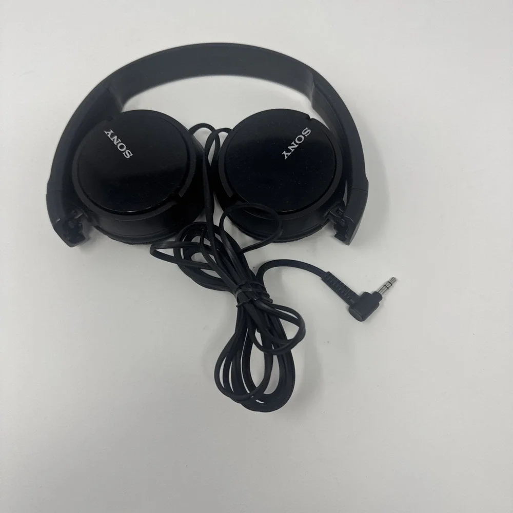 Sony Foldable Over Ear Headphones 108-0075 Walkman Music Black FREE S/H
